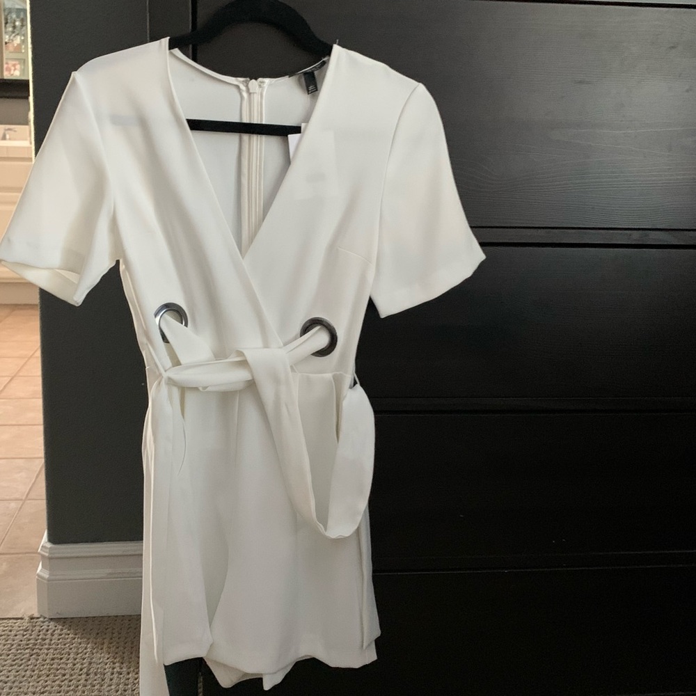 TOPSHOP CREAM WHITE ROMPER DRESS OUTFIT SZ 2 NWT